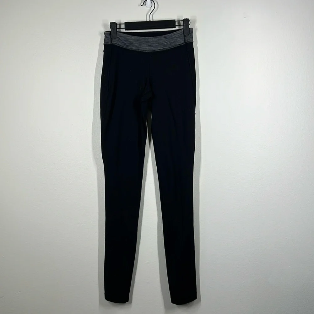LuLu Lemon Black Leggings Size 4 Gray waistband